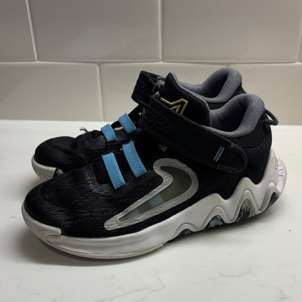Nike size 13 Kids Giannis Immortality 2 Basketball Shoes